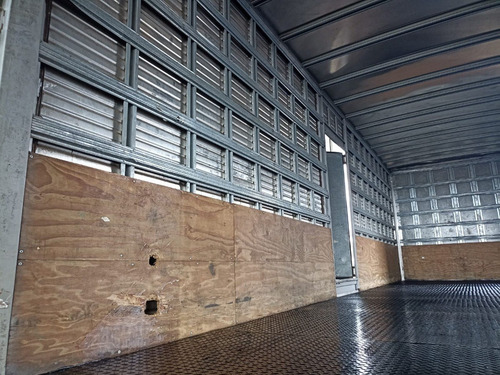Imagem 3 de 6 de Baú De Alumínio Usado Para Caminhão Truck 8.50 M 2013