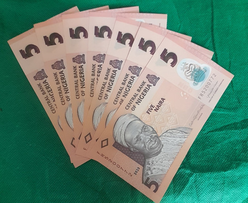 Billete En Polimero De  5 Naira, Pais Nigeria. Estado Unc. 