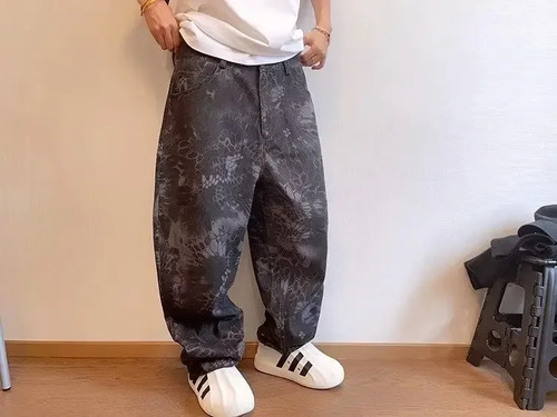 Jeans Casuales Con Estampado De Camuflaje Y Pierna Recta Par