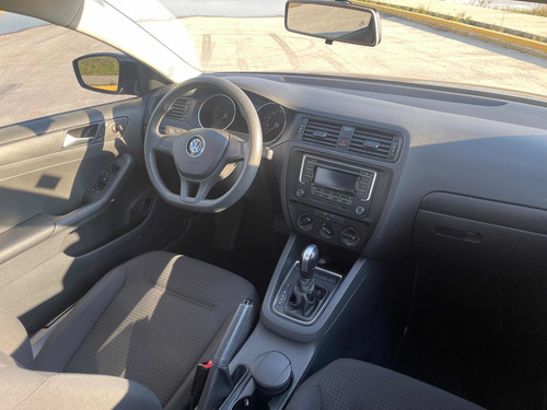Imagen 13 de 15 de Volkswagen Jetta 2016 2.0 L4 At