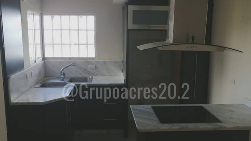 Imagen 7 de 16 de Se Vende Bello Town House En La Urb. Guarda Bosques 3. Municipio Carrizal. Edo. Miranda. Yc