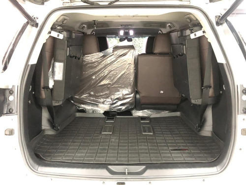 Imagen 12 de 17 de Toyota Fortuner 4x4 Srx Automatico