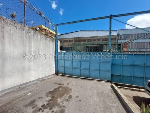 Imagen 17 de 20 de Segunda Planta Edificio En Alquiler Urb. La Lebrun Mls #23-20590
