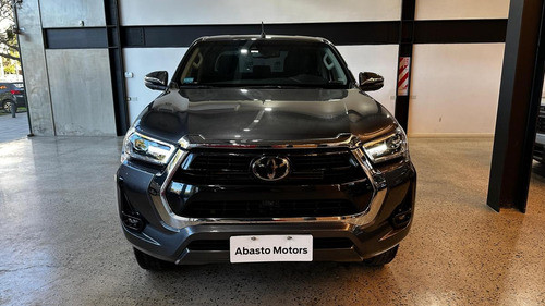 Toyota Hilux 2.8 Cd Srx 177cv 4x4 At