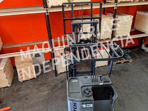 Apilador Reach Tcm 1100 Kg 3.5 Mts