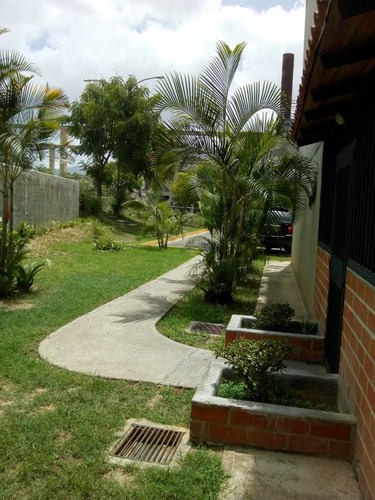 Imagen 1 de 12 de Terraza De La Vega, Hermoso Apartamento Remodelado