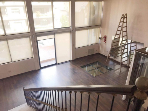 Venta Con Renta Reciclada Con Habilitación Para Centro De Estética Y Consultorio En Constitución