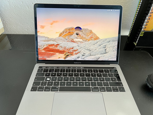 Macbook Pro 2018 - 13  / 8 Gb Ram / Intel Core I5/2.3 Ghz