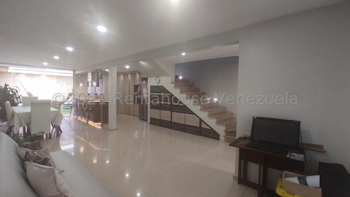 Imagen 6 de 23 de Preciosa Casa Tipo Townhouse Urb. Privado Valle Paraíso Turmero 23-3845 Ejc
