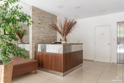 Imagen 10 de 10 de Muy Luminoso Apartamento Con Excelente Ubicación