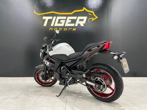 Imagem 6 de 11 de Yamaha Xj6 N 2015 - 22.600km