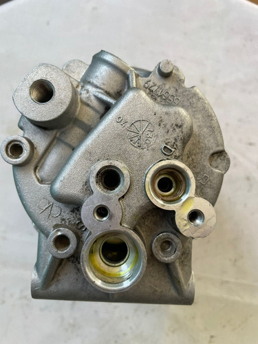 Compresor Aire A De Renault Megane Motor 2.0 2005 (Usado)