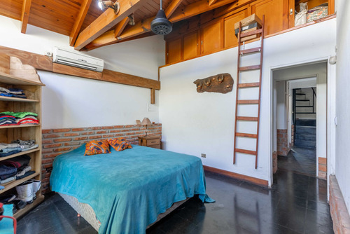 Casa En Venta 4 Amb Cochera,jardin,pileta Quilmes