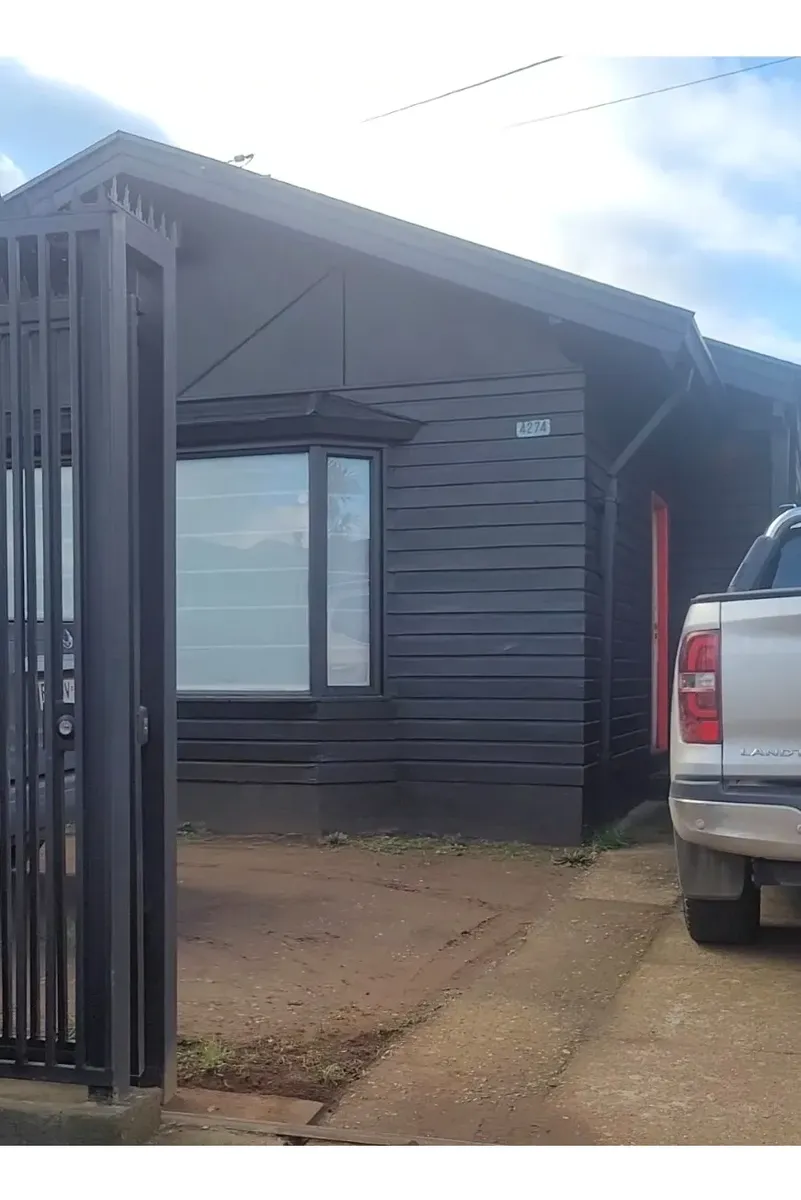 Imagen 1 de 30 de Oportunidad En Valdivia! Amplia Casa De 3 Dormitorios