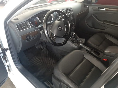 Imagen 6 de 7 de Volkswagen Vento 1.4 Highline Dsg 2018
