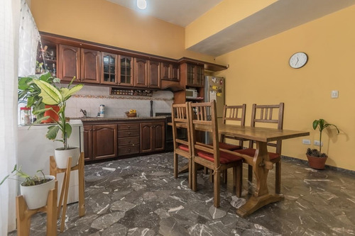 Imagen 8 de 30 de Venta · Casa Multifamiliar · Patio · Terraza · Cochera · Departamento Independiente · Ideal Renta