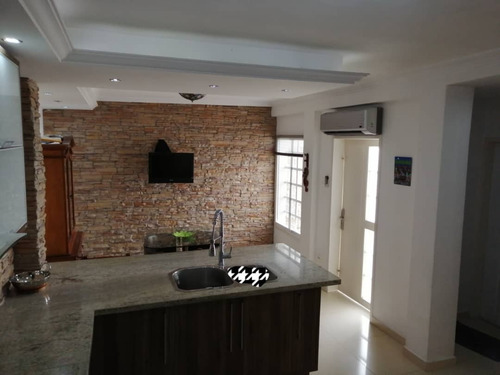 Imagen 8 de 19 de Thown House Urb. Villas Del Sol (marco Valencia 04243431163)