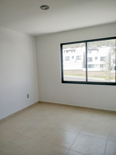 Imagen 10 de 22 de Casa En Venta En Fraccionamiento Punta Esmeralda, Corregidora Querétaro