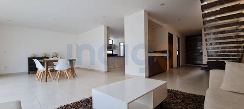 Imagen 12 de 30 de Casa En Venta En Corregidora, Cuatro Recamaras