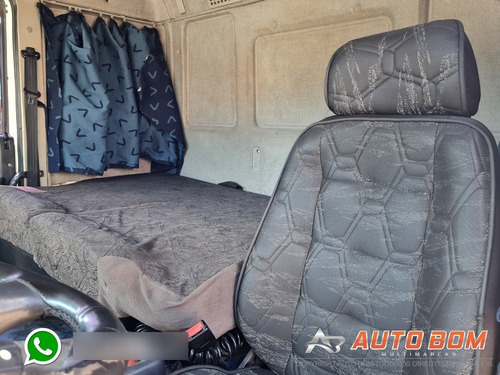 Imagem 5 de 25 de Iveco Stralis 380