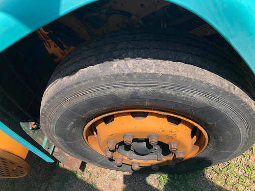 Imagem 2 de 5 de Volkswagen 24-220