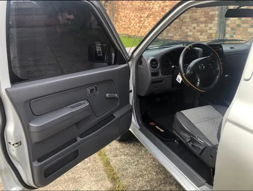Nissan NP300 Frontier 2.4l