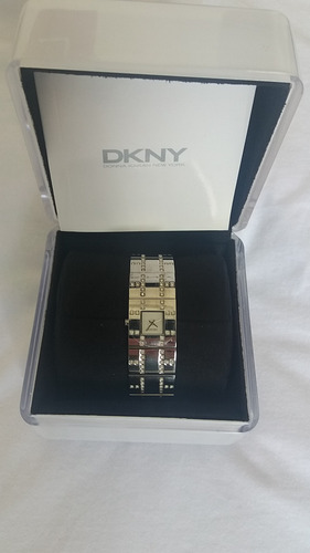 Relógio Dkny Feminino Prata