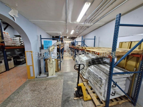 Venta Casa Comercial En La Carlota #25-18386 Ijp