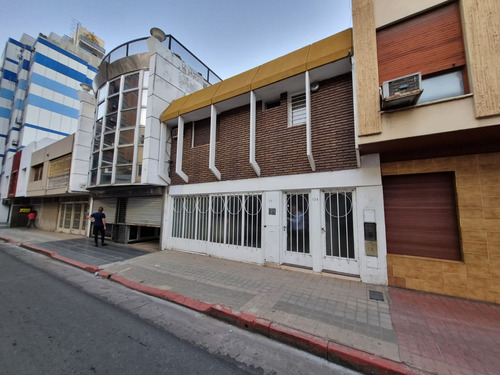 Venta Casa 2 Dormitorios Más Departamento Alberdi