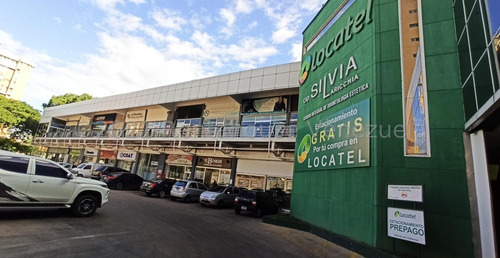 Imagen 2 de 11 de Amplio Local Comercial En Alquiler 22-371 Dc