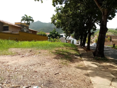 Terreno En Venta En La Av. 112 Y Calle 139 De La Urbanización Prebo Ii, A Media Cuadra Del Colegio Kavac. Minerva K