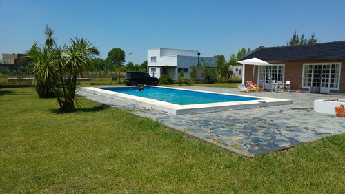 Imagen 5 de 14 de Casa Quinta Barrio El Rodeo Ruta 215 Calle 303 50 Y 52