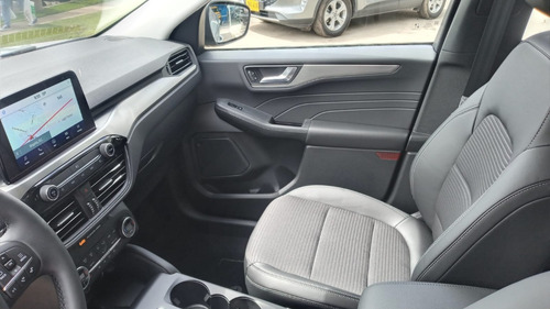 Imagen 13 de 25 de Ford Escape Titanium 4x4 Ecoboost 2023 Casatoro 170 M.b