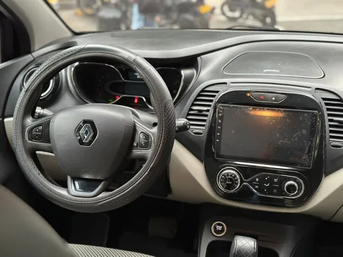 Renault Captur 2.0 Intens Automática