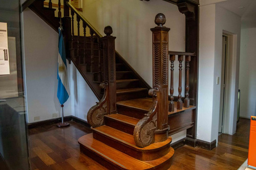 Oficina De 6 Ambientes En Venta En Martinez