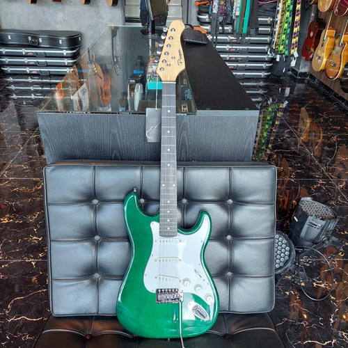 Guitarra Eléctrica Parquer St100 Stratocaster De Tilo