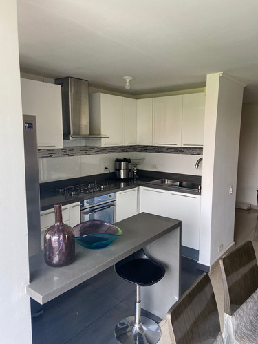 Imagen 5 de 16 de Se Vende Apartamento En Laureles, Medellín
