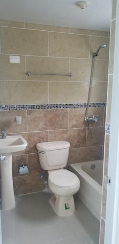 Imagen 6 de 13 de Alquiler De Apartamento En Villa Marina