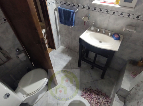 Casa Americana En El Corazon De San Antonio De Padua - Ubicacion Privilegiada