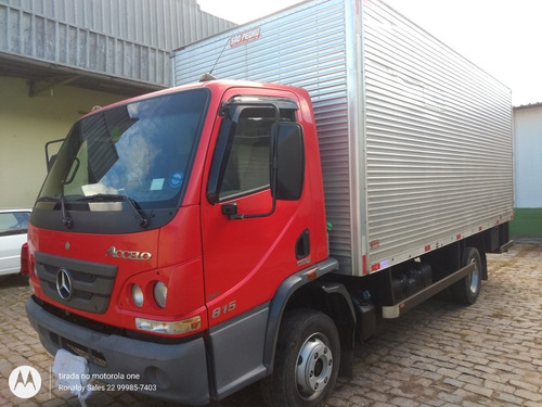 Accelo 815 - 2013 - Baú 5,5 Metros