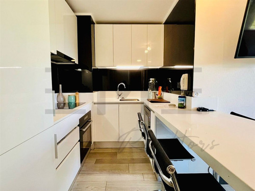 Oportunidad Amoblado En Arriendo De 2 Dorm. En Las Condes