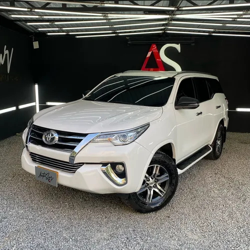 Toyota Fortuner 2.7 Sr 4x2 At 2018