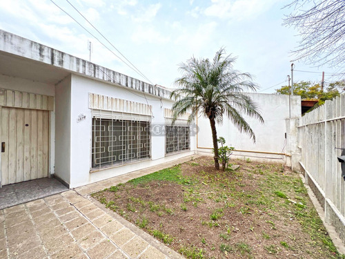 Casa En Venta En San Antonio De Padua Sur