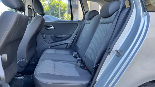 Volkswagen Suran 1.6 Comfortline 101cv