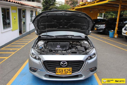Mazda Mazda 3 Touring At 2000