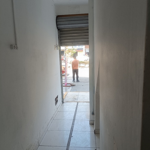 Alquilo Local Comercial 10 M2 Sjm Alto Tránsito