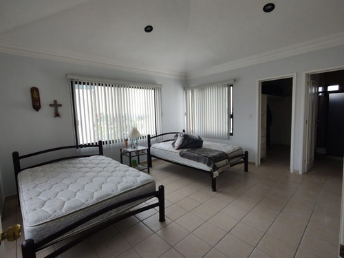 Casa En Venta Fraccionamiento Lomas De Cocoyoc