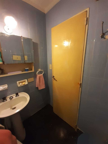 Imagen 9 de 14 de Departamento Dos Ambientes Con Balcón En Once En Venta