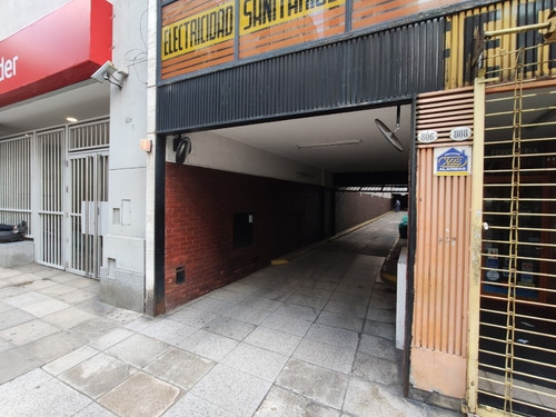 Imagen 1 de 8 de Cochera En Venta Rosario 806, Excelente Zona / Oportunidad !