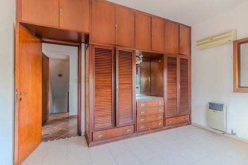Casa · En Venta · Con Terraza · 4 Ambientes · Villa Domínico